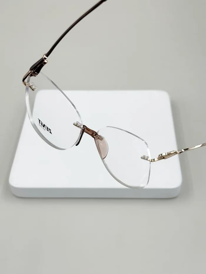 عینک طبی زنانه زنیت کد ZE-1851 — تصویر ۱۲