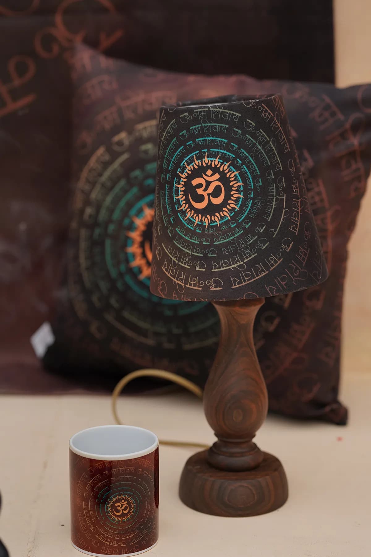 آباژور رومیزی طرح ماندالا کد 53 — تصویر ۴
