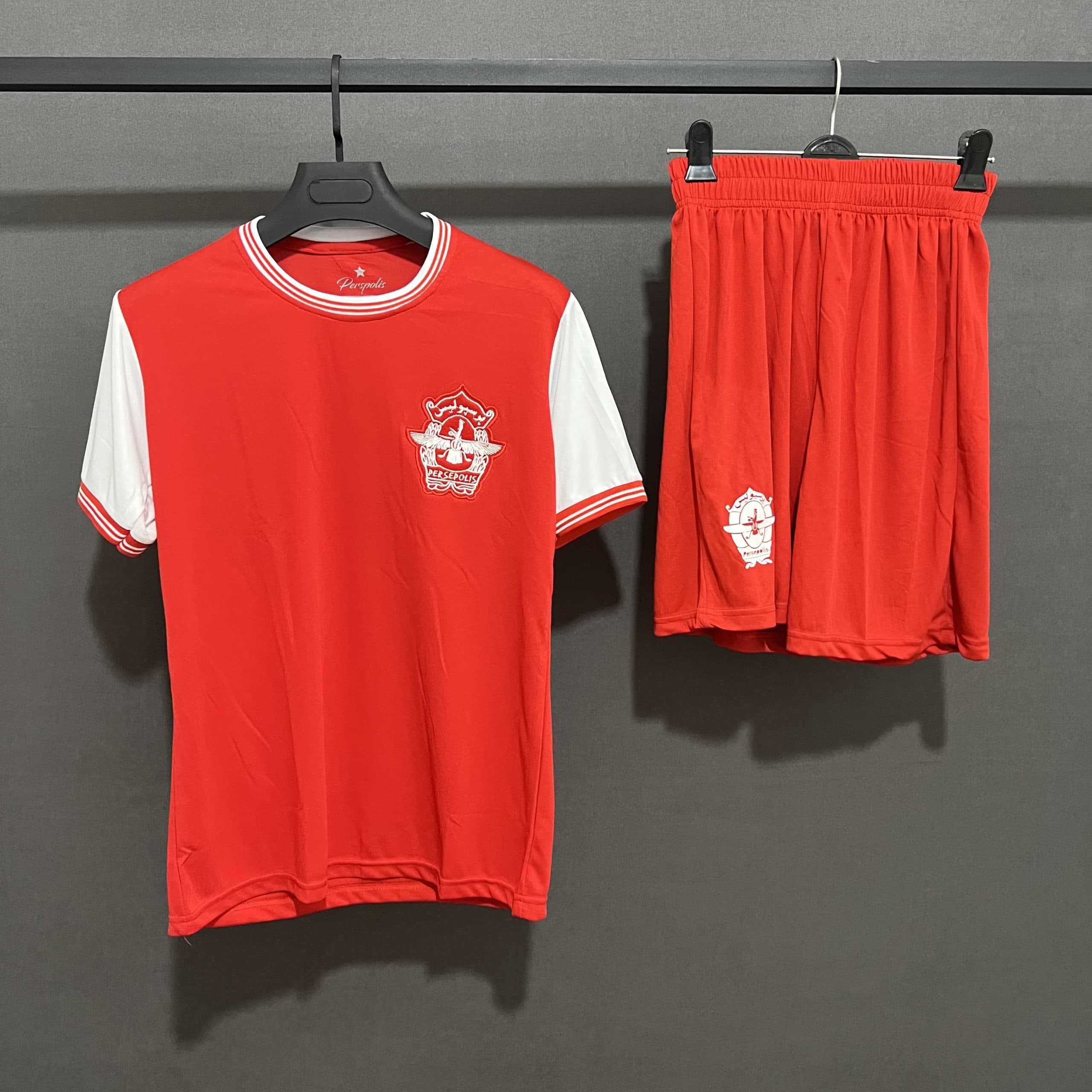 لباس پرسپولیس دهه ۵۰ — تصویر ۶