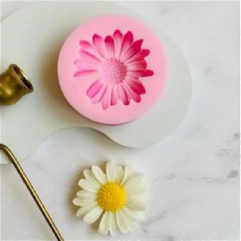 قالب سیلیکونی گل بابونه مخصوص رزین و شمع سازی