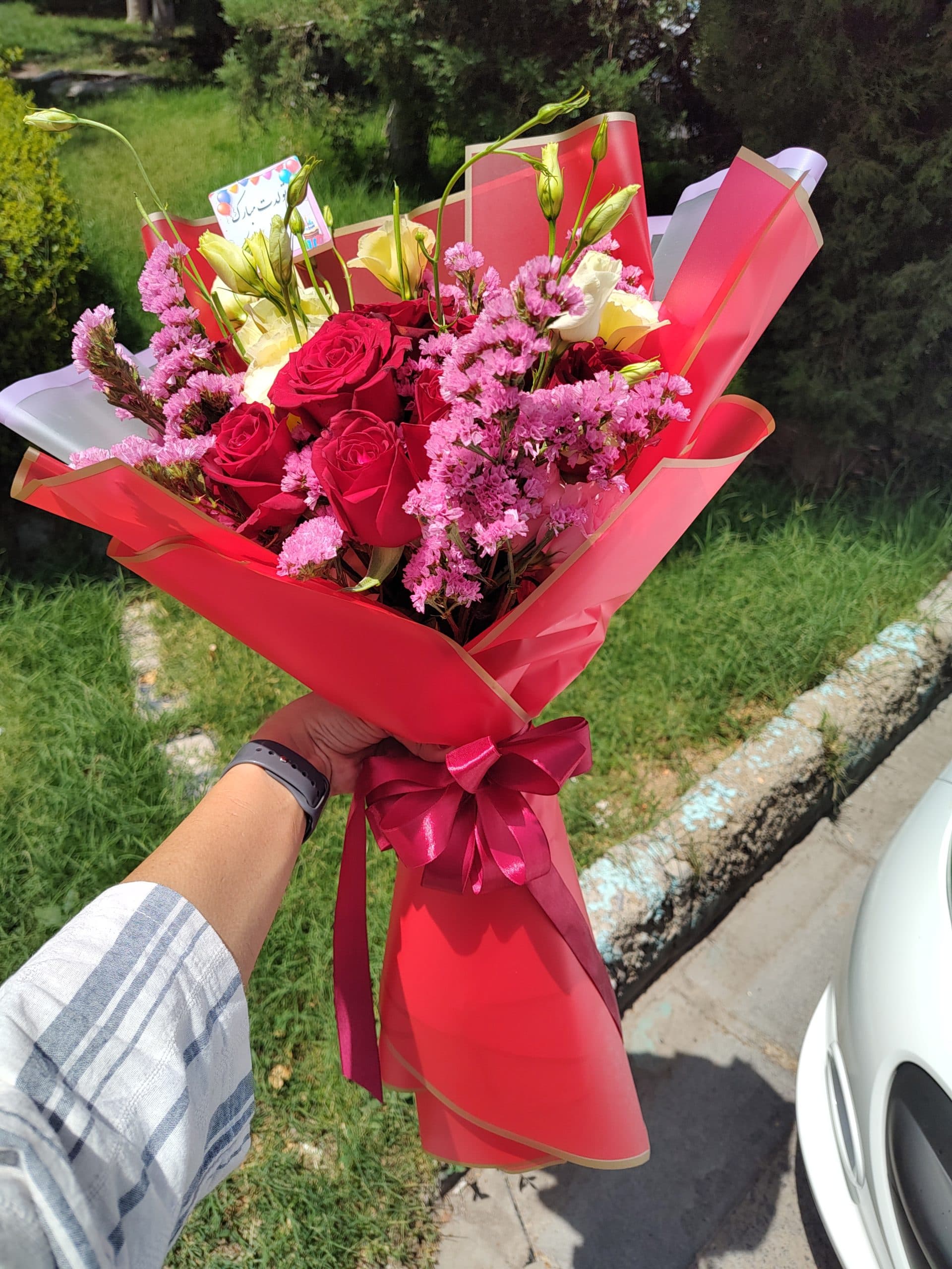 دسته گل تم تابستونی و گرم در اصفهان — تصویر ۹
