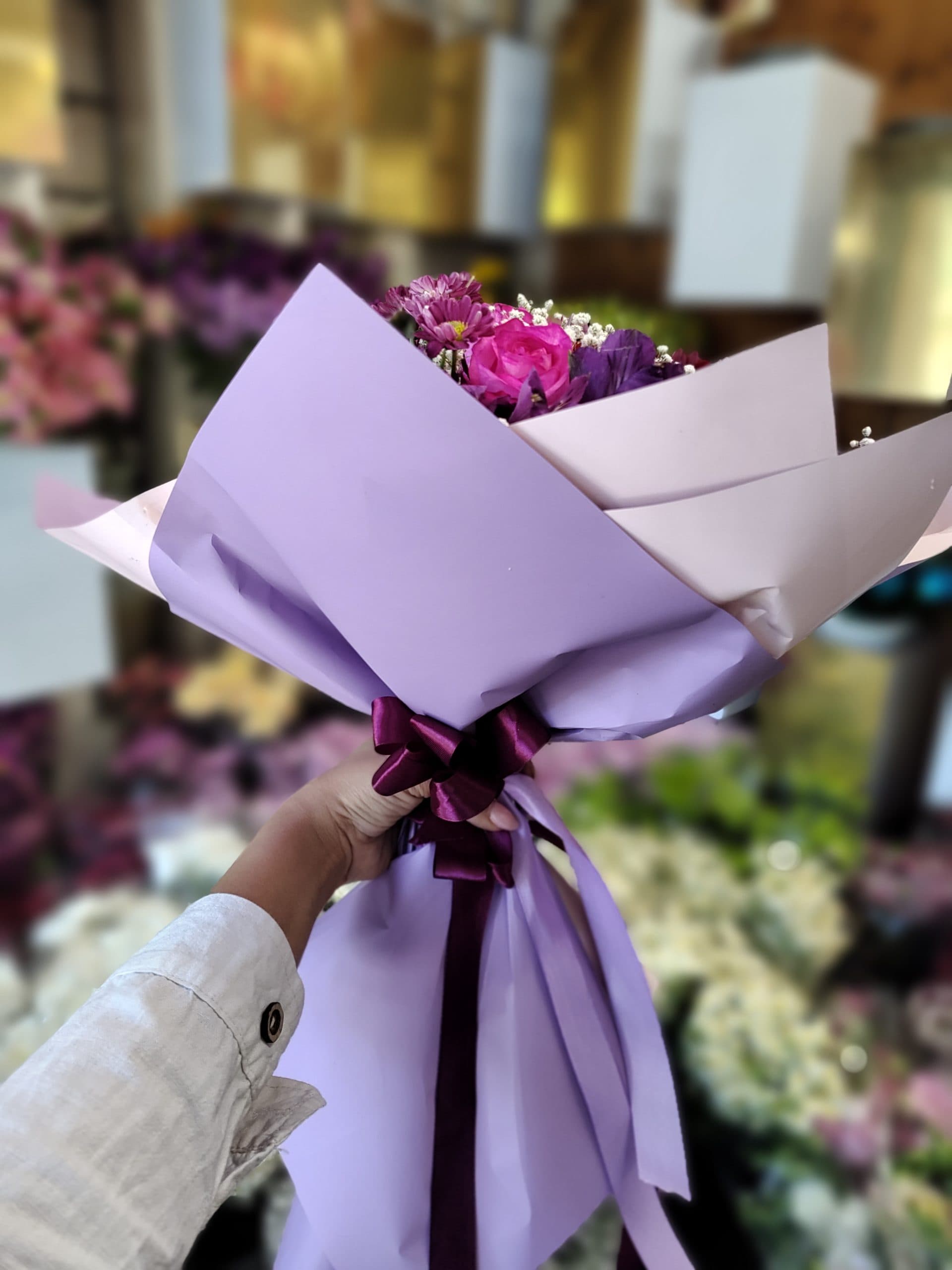 دسته گل یاسی بنفش – اصفهان — تصویر ۴