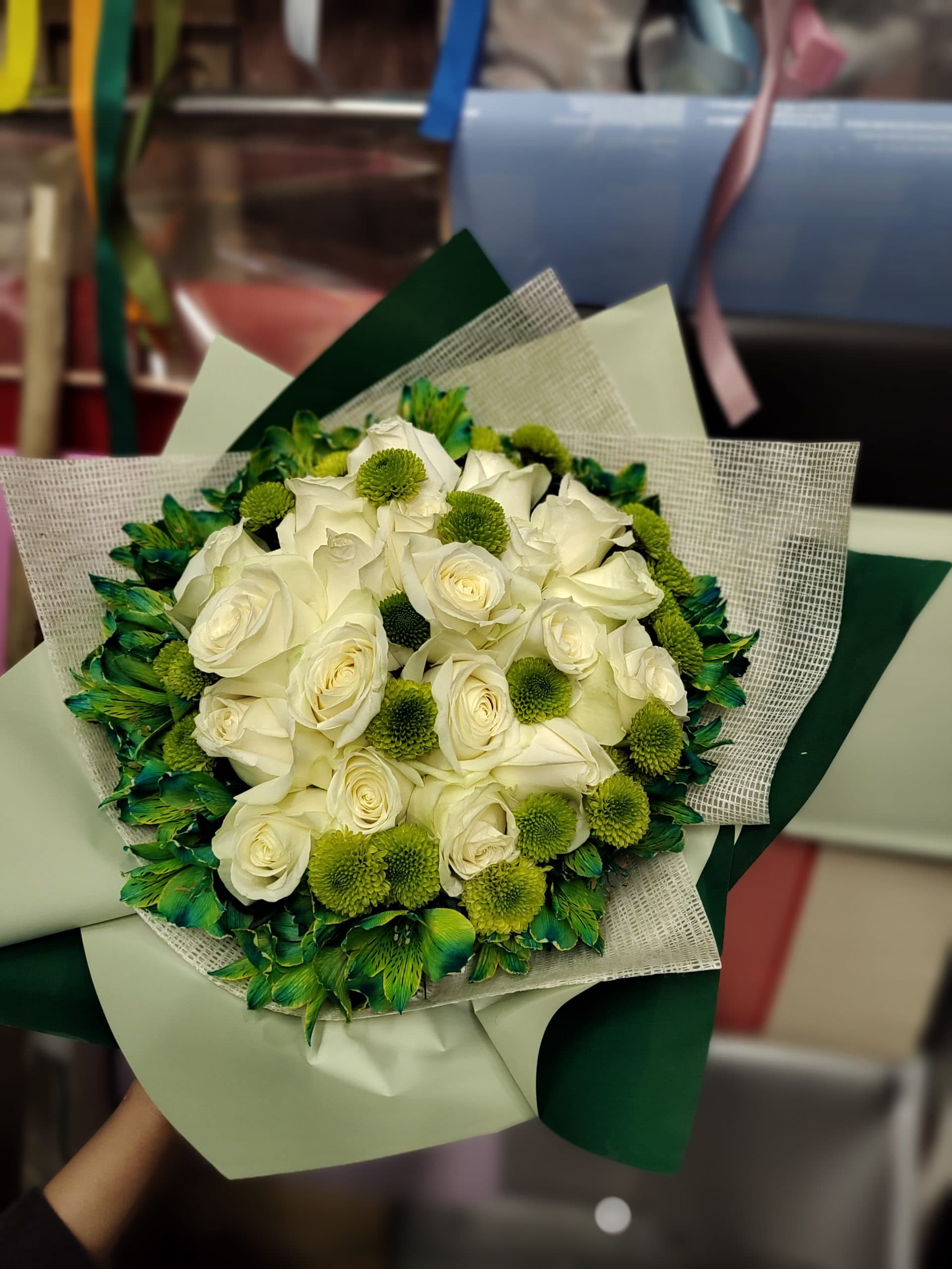 دسته گل رز سفید طبیعی – اصفهان — تصویر ۸