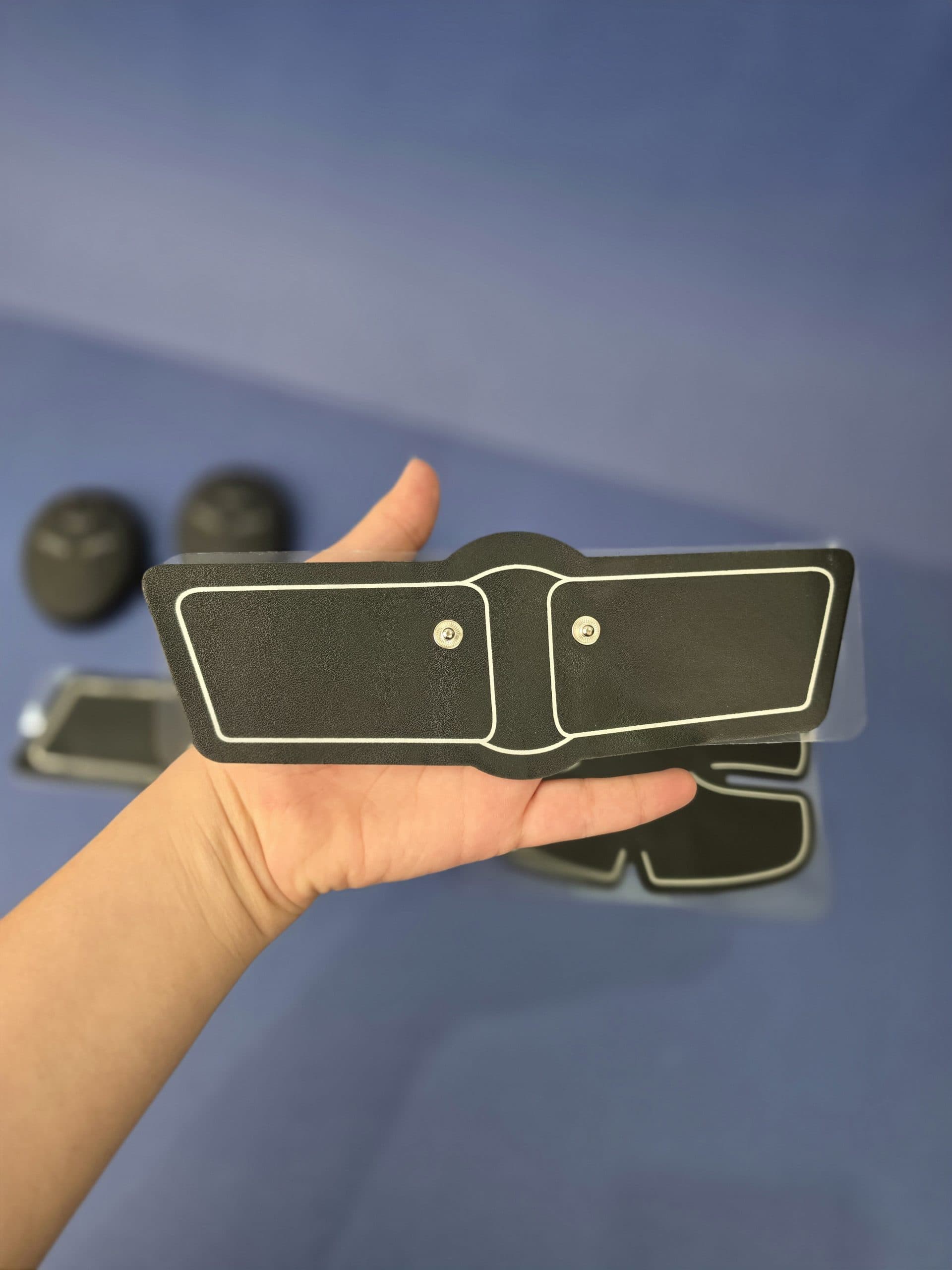 دستگاه عضله ساز EMS اورجینال Mobile-Gym | بازو و سیکس پک (مجموعه ۳ عددی) — تصویر ۴