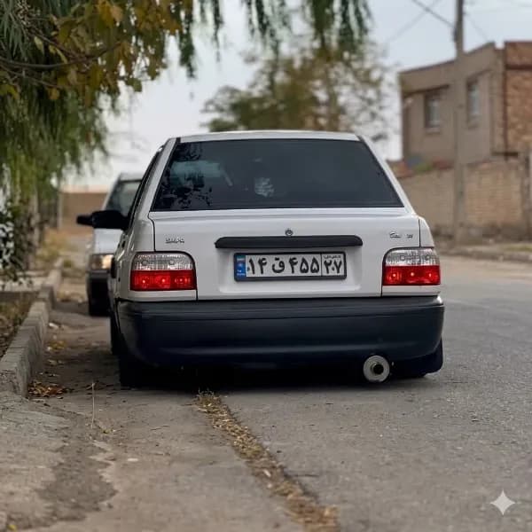 چراغ خطر بالا سفید پراید — تصویر ۳