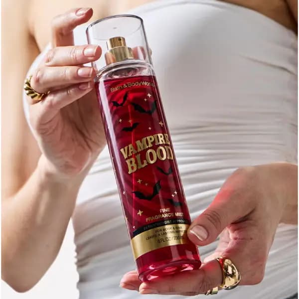 بادی اسپلش زنانه بث اند بادی ورکز ومپایر بلاد Bath & Body Works Vampire Blood Fine Fragrance Mist — تصویر ۴