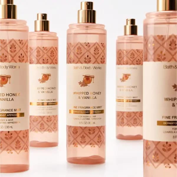 بادی اسپلش زنانه بث اند بادی ورکز ویپت هانی اند وانیلا Bath & Body Works Whipped Honey & Vanilla Fine Fragrance Mist — تصویر ۲