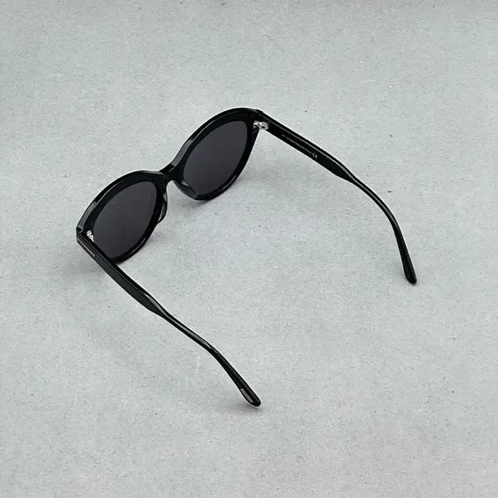 عینک آفتابی تام فورد مدل maxine tf763 — تصویر ۱۱
