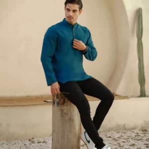 پیراهن الیاف طبیعی مردانه مدل 4 دکمه – آبی درباری
