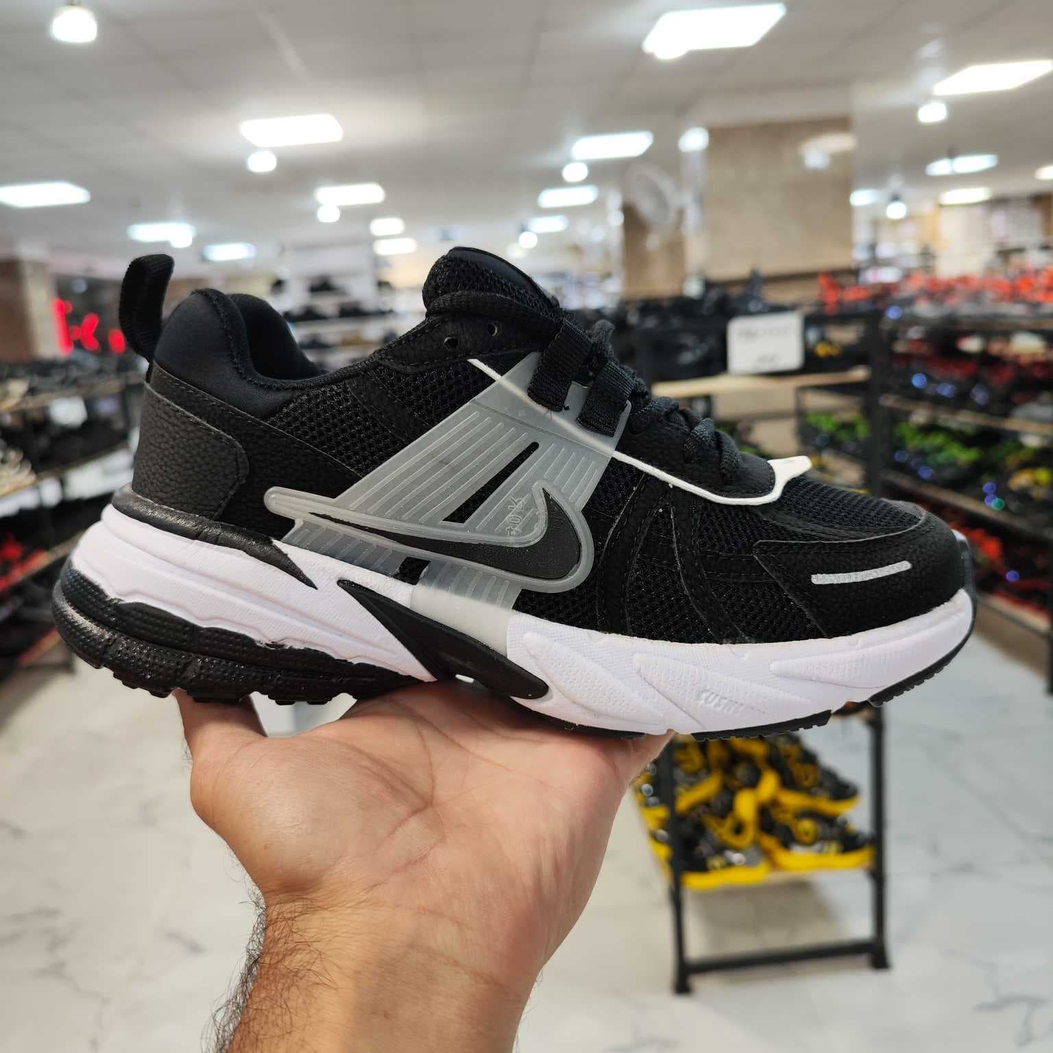 کفش اسپرت نایک v2k در کرج — تصویر ۱۱