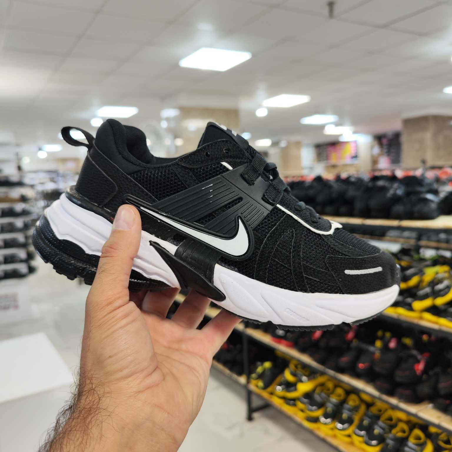 کفش اسپرت نایک v2k در کرج — تصویر ۶
