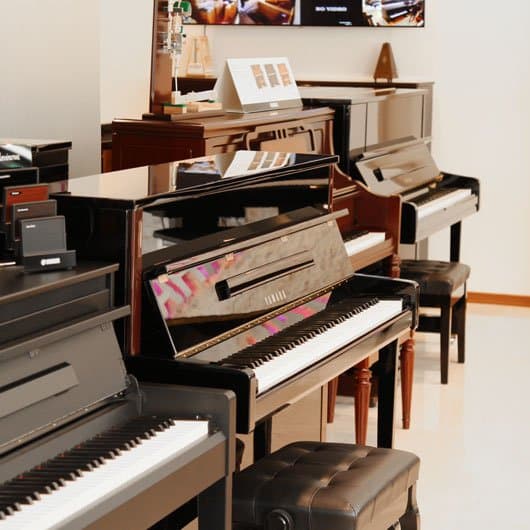 پیانو آکوستیک Yamaha U1J — تصویر ۵