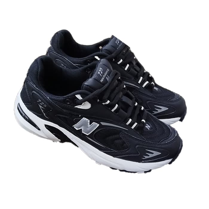 کتونی نیوبالانس مشکی مدل New Balance 725 — تصویر ۳