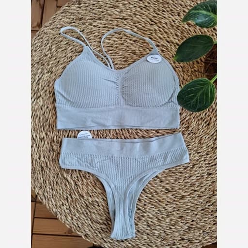 ست نیمتنه و شورت بکلس کبریتی رنگ طوسی کمرنگ فری سایز