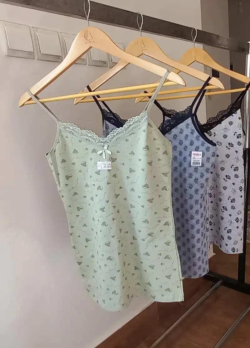 تاپ زنانه نخی بند باریک کد ۶۵۰۳5 — تصویر ۸