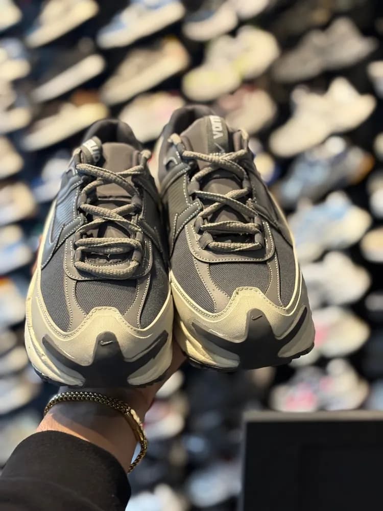 کتونی مردانه Nike Vomero — تصویر ۳