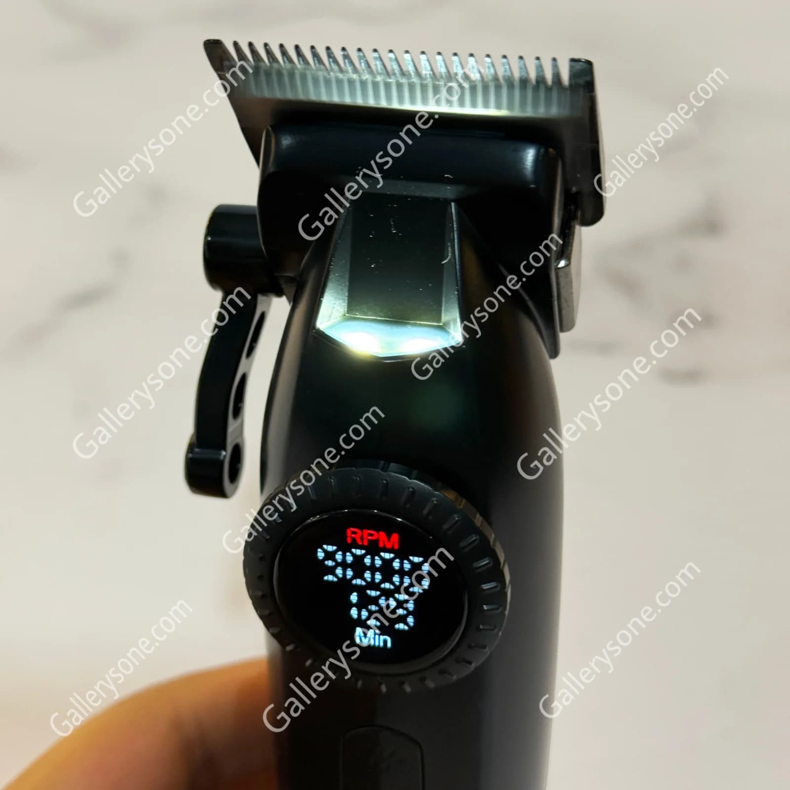 ماشین اصلاح Kemei KM-1867 | 9000 دور، باتری 2500mAh — تصویر ۱۱