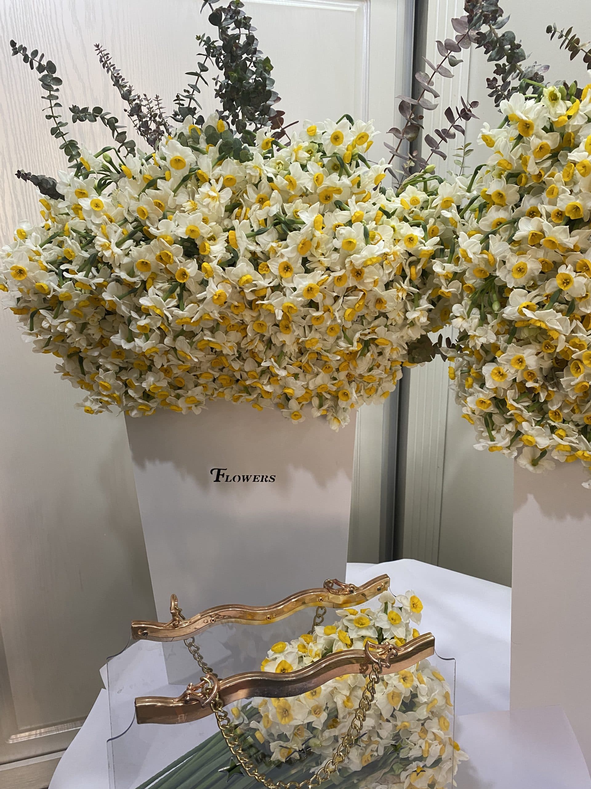 دسته گل نرگس ۴۰۰ شاخه بزرگ — تصویر ۵