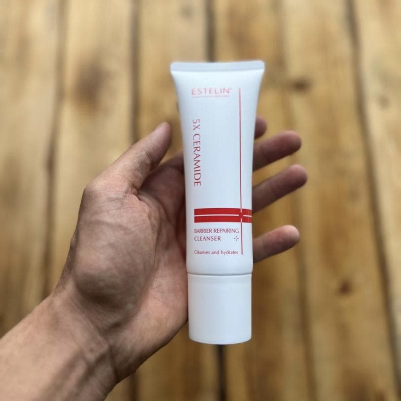 فوم شستشو ترمیم‌کننده و مرطوب‌کننده قوی استلین (Estelin Repair & Moisturizing Cleansing Foam) — تصویر ۵