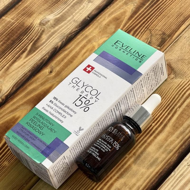 سرم گلیکولیک اسید ۱۵ درصد اولاین (Eveline) Glycol Therapy — تصویر ۵