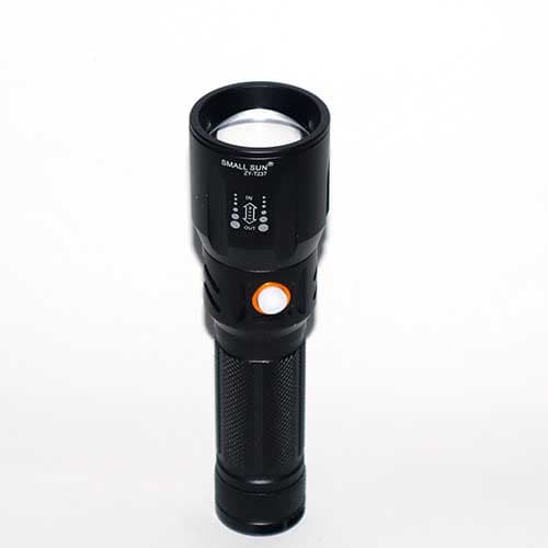 چراغ قوه دستی اسمال سان مدل ZY-T237 | نور LED با شدت ۱۳۰۰ لومن
