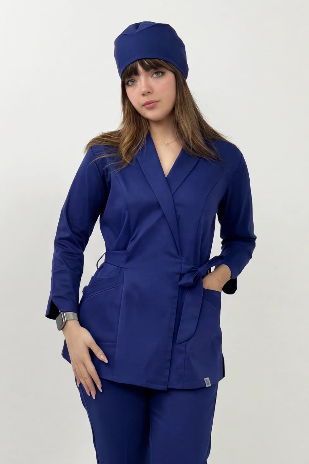 اسکراب زنانه کشی یقه آرشال آبی کاربنی — تصویر ۶