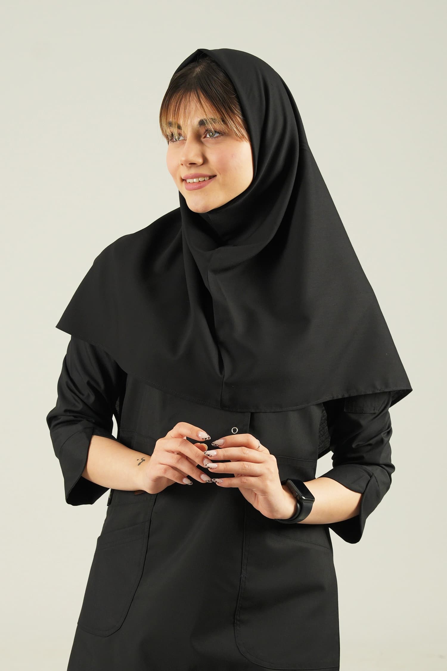 مقنعه نخی مشکی — تصویر ۵