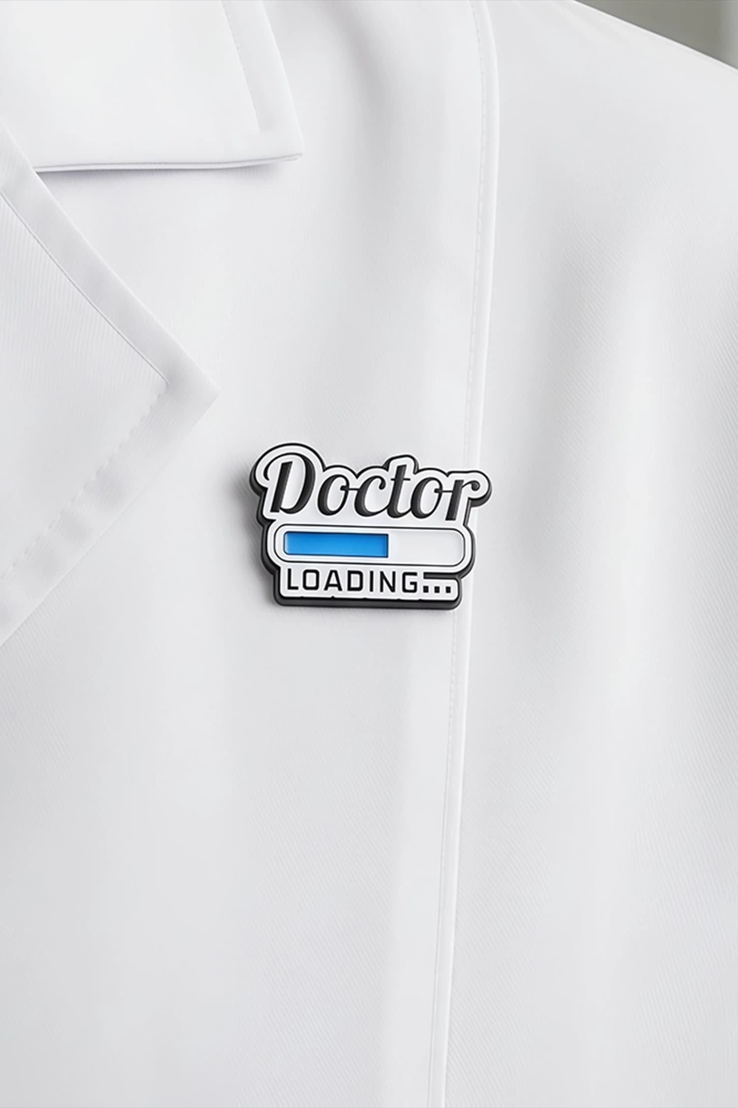 سنجاق سینه Doctor Loading