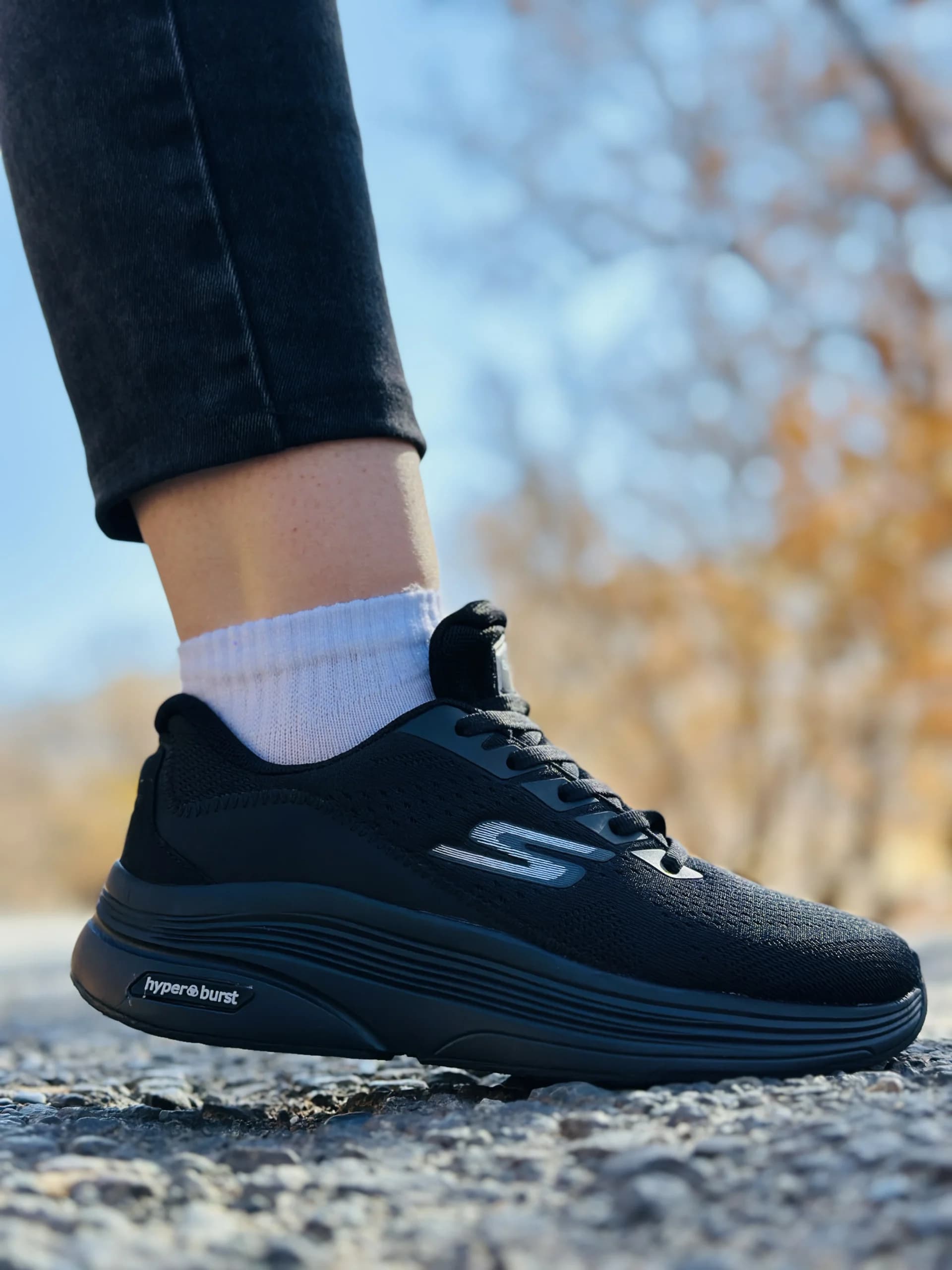 کتونی اسکیچرز مدل go walk رنگ تمام مشکی زنانه