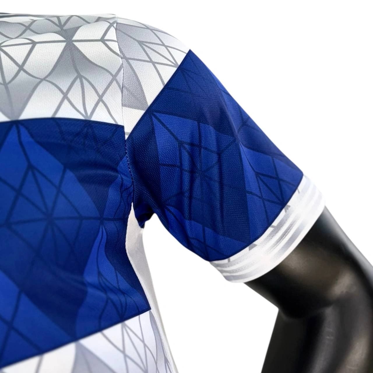 کیت ایتالیا Triangle 2025 — تصویر ۷