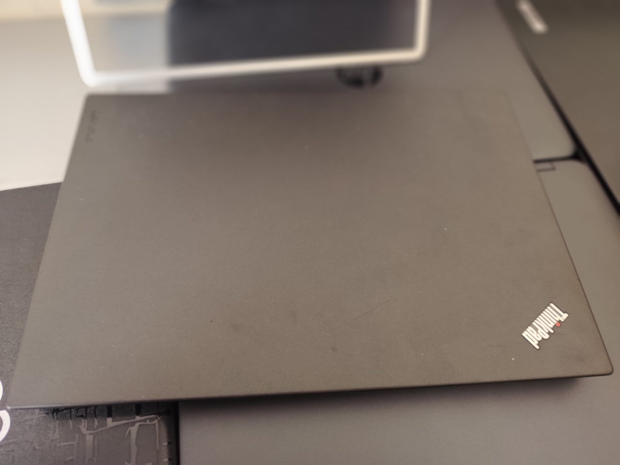 لپ تاب Lenovo Thinkpad T460 i5 نسل 6 FHD IPS — تصویر ۹