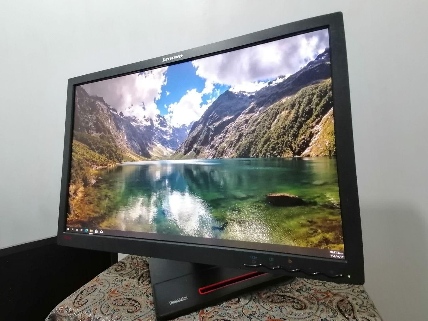 Lenovo LT2452pwc