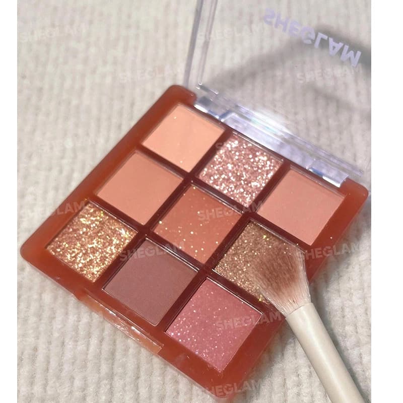 پالت سایه 9 رنگ شیگلم مدل Cinnamon Spice — تصویر ۴