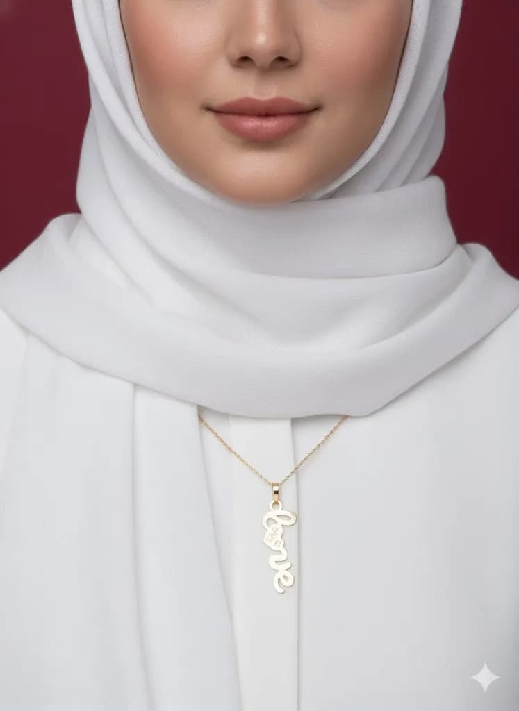 آویز طلای لاو — تصویر ۲
