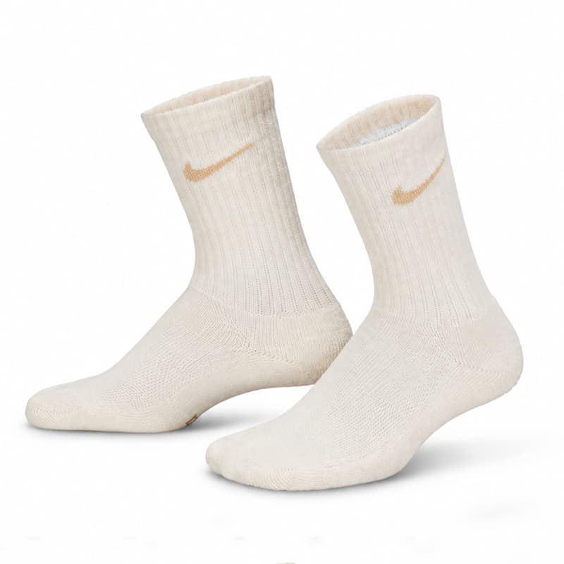 جوراب ورزشی ساق بلند زنانه نایک Nike Socks کرمی