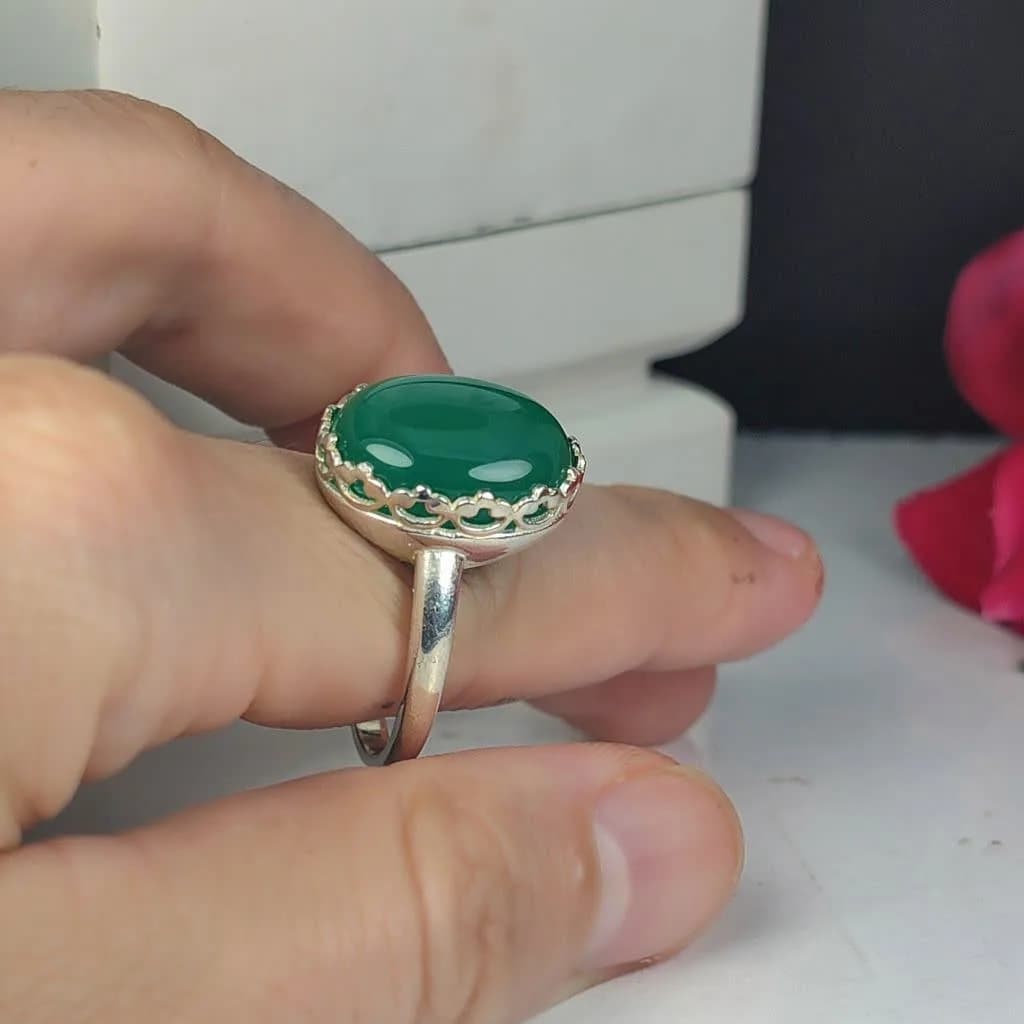 انگشتر عقیق سبز زنانه کد 4276 — تصویر ۳