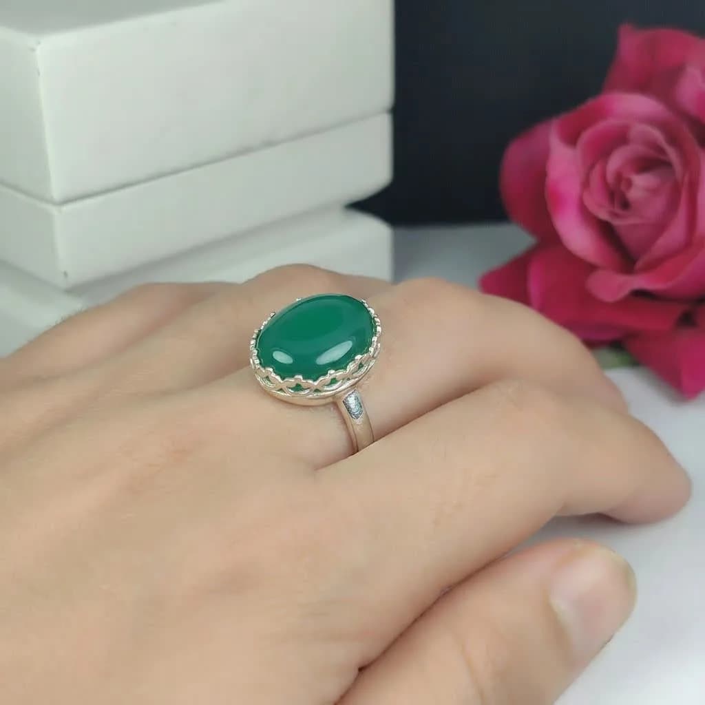 انگشتر عقیق سبز زنانه کد 4276 — تصویر ۴