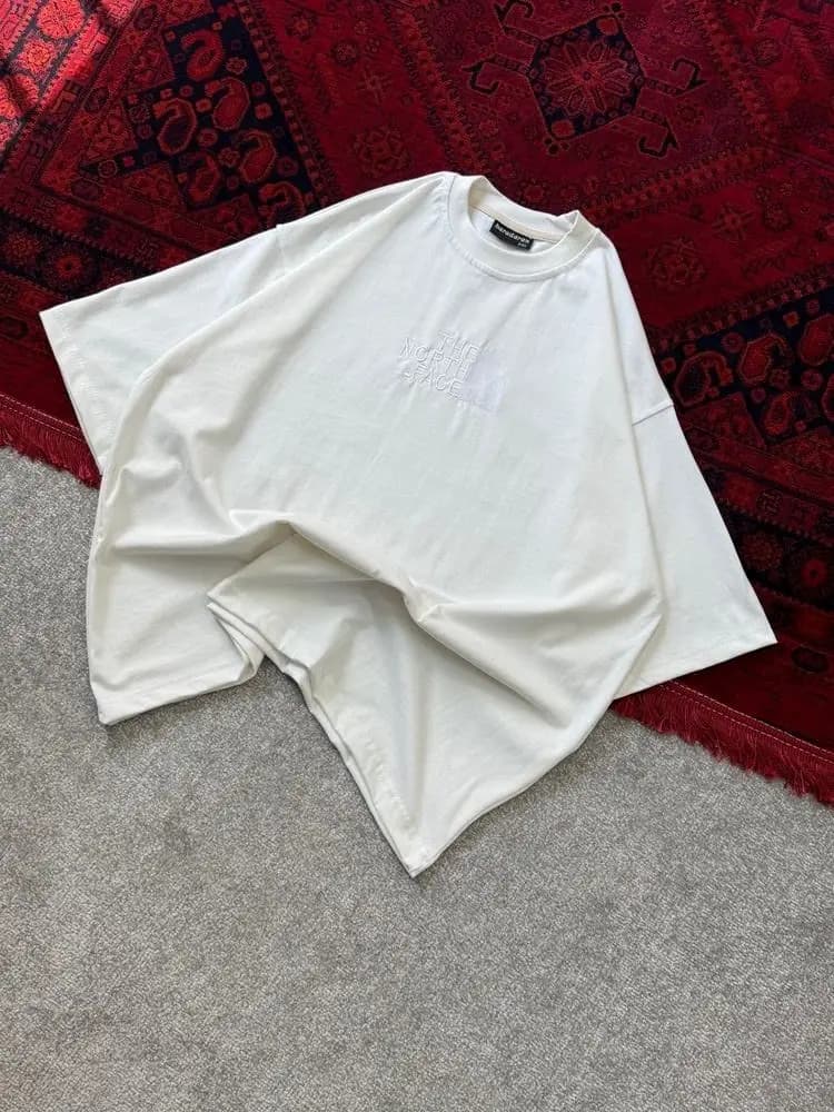 تیشرت باکسی گلدوزی North face رنگبندی پارچه ماکان — تصویر ۵