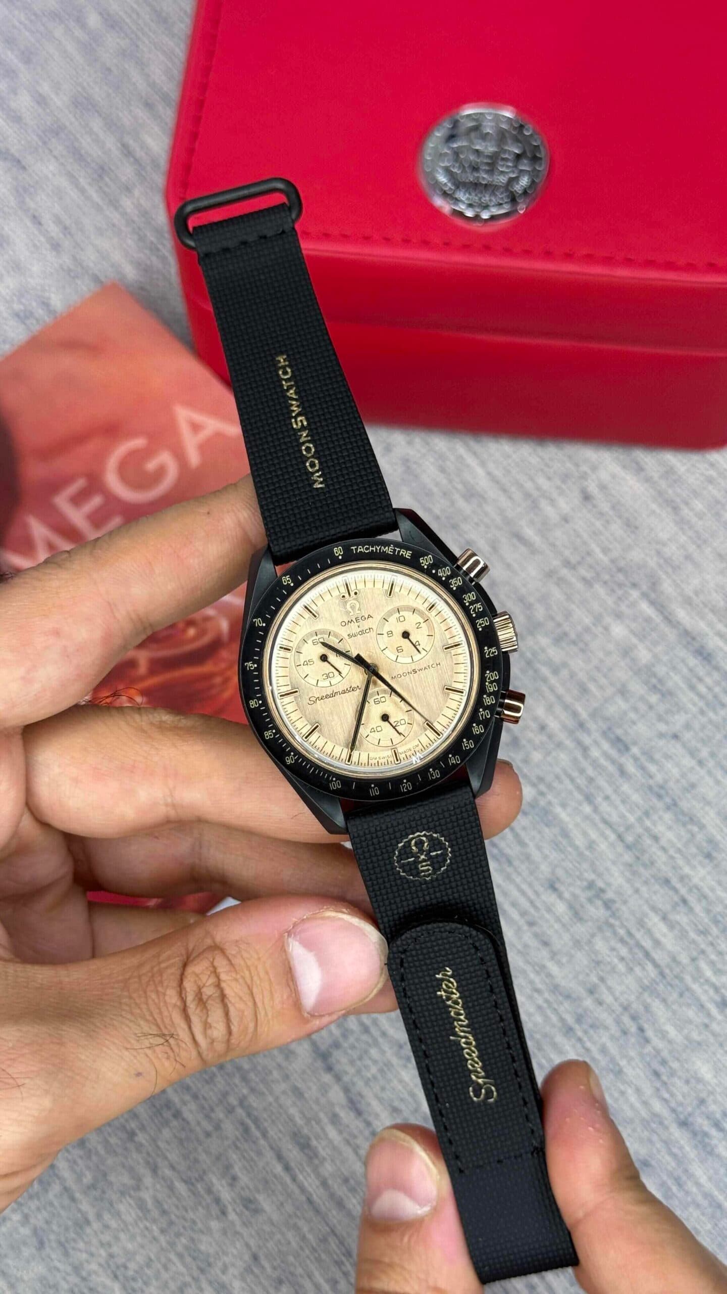 ساعت امگا سواچ مدل 1969 سفر به ماه OMEGA SWATCH