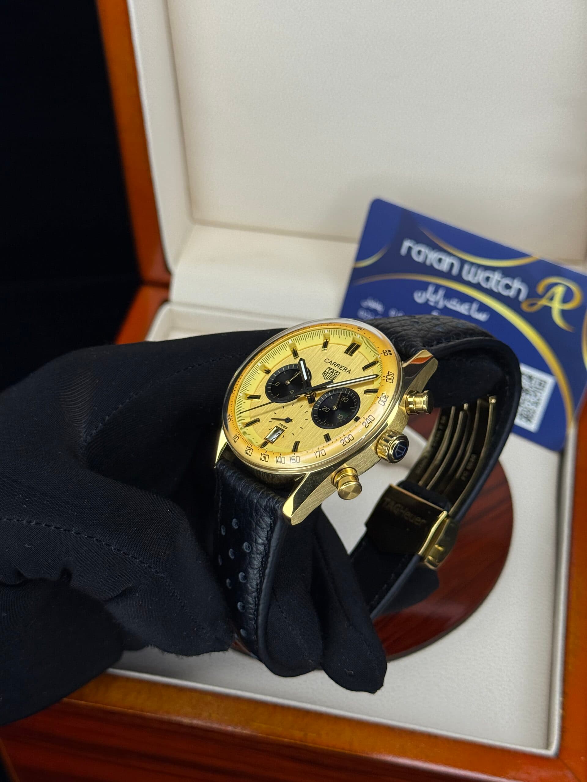 ساعت مچی مردانه تگ هویر کررا مشکی گلد TAG Heuer Carrera Chronograph — تصویر ۵