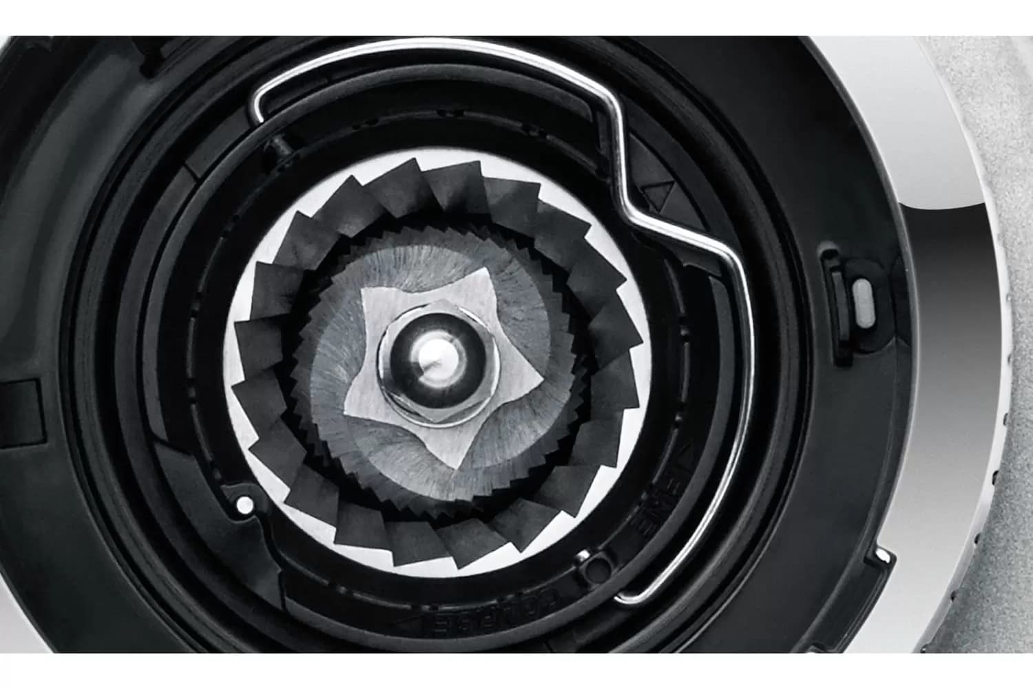 آسیاب قهوه فوق حرفه ای مکانیک سیج BCG600BTR — تصویر ۵
