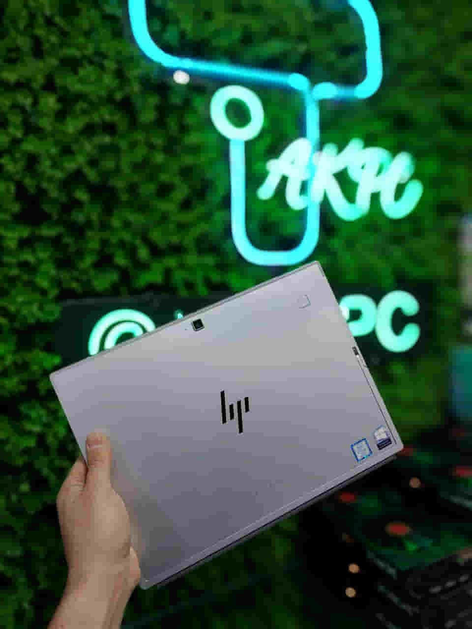 تبلت استوک اچ پی الیت HP ram 16 ssd 256g مدل Elite x2 G4 به همراه کیبورد