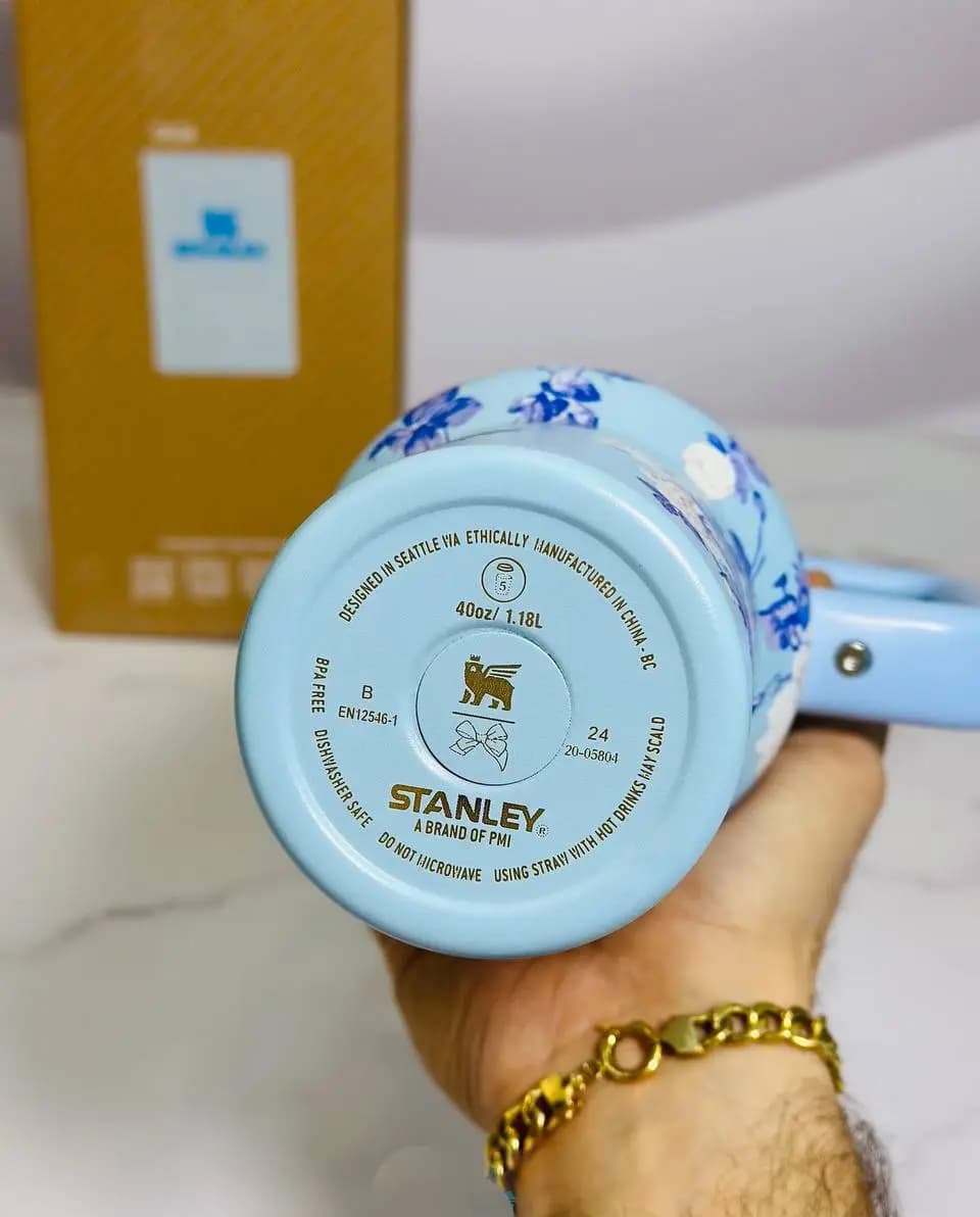 ماگ دسته‌ دار استنلی گلدار آبی ۱.۱۸ لیتر مدل Quencher Tumbler H2.0 — تصویر ۶