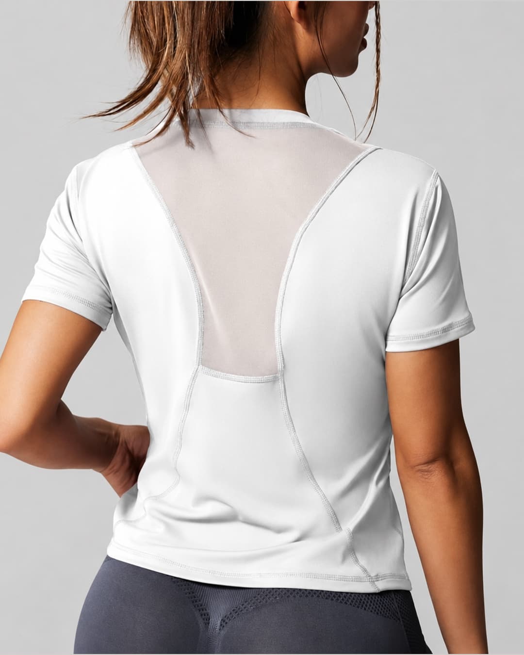 تیشرت ورزشی زنانه سفید Nike