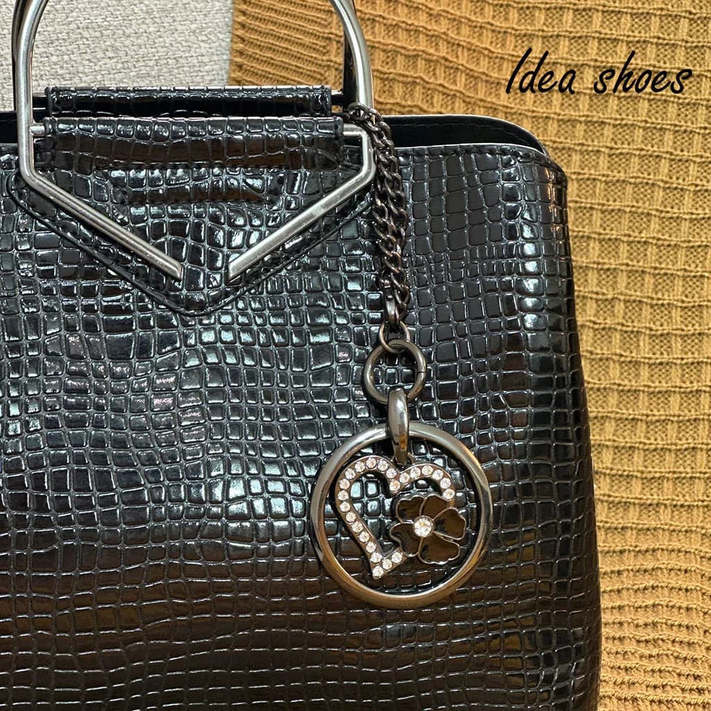 کیف ورنی دخترانه مدل h549 کد 3299 — تصویر ۲