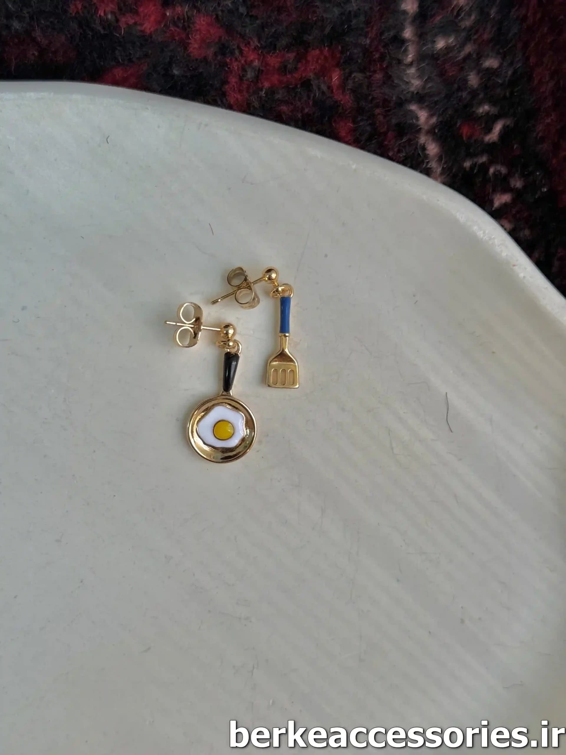 گوشواره کفگیر و ماهی تابه — تصویر ۳