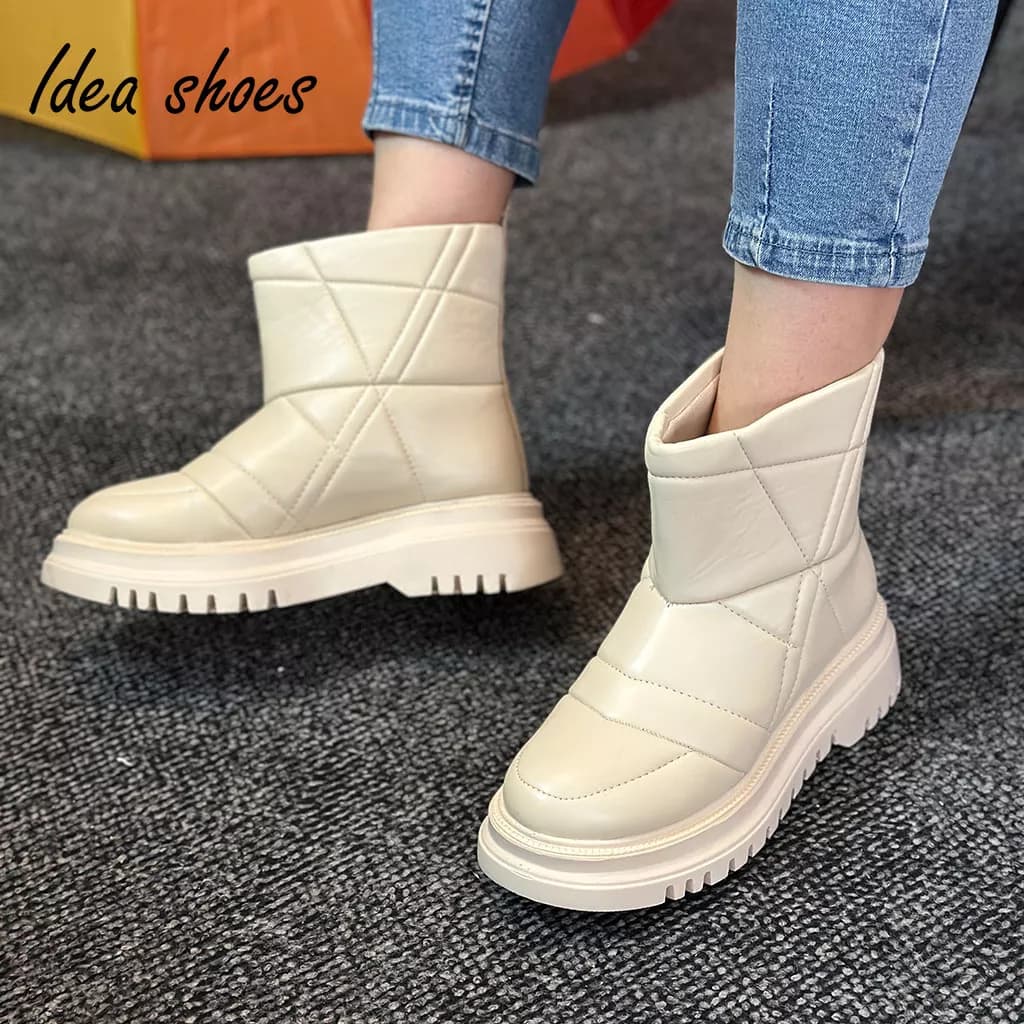 نیم‌ بوت دخترانه گلدوزی طرح اسکیمو کد 946 — تصویر ۳