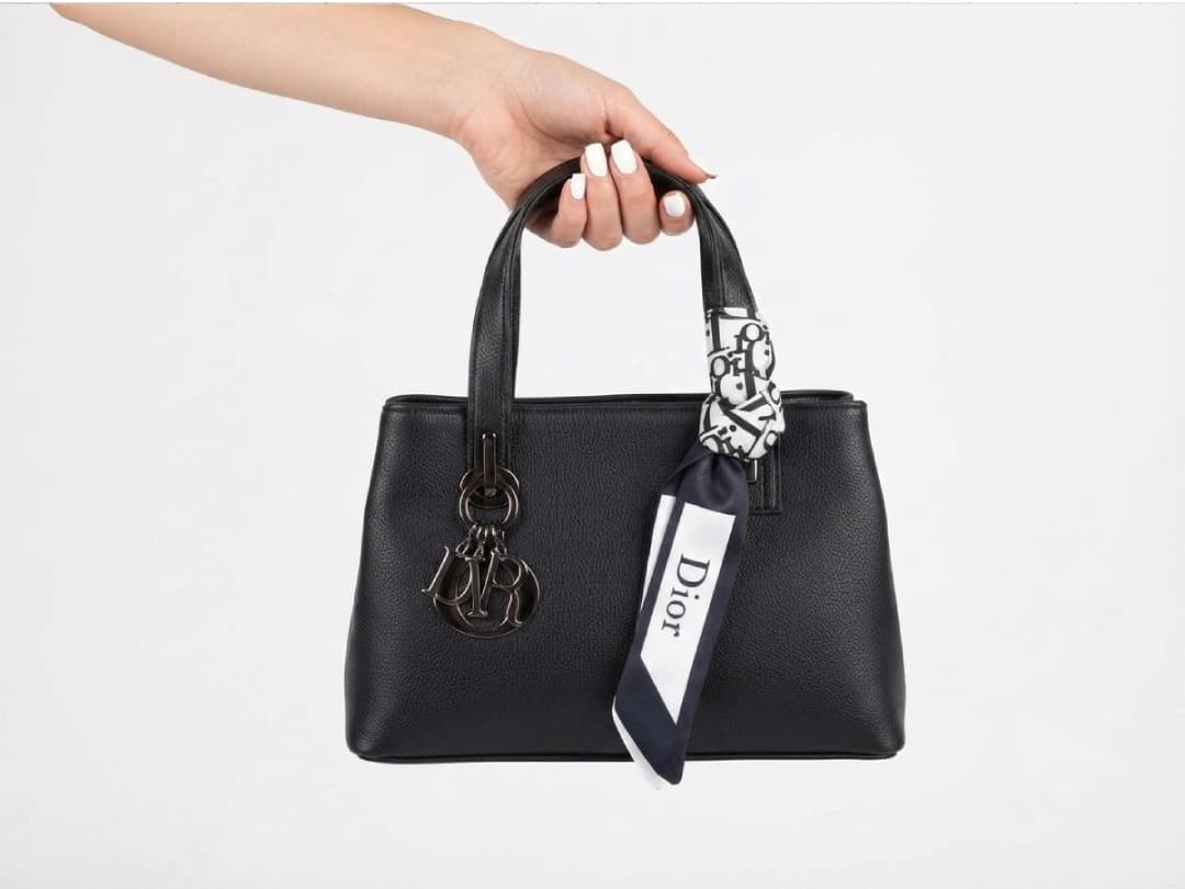 کیف دستی و دوشی زنانه دیور | Dior 938 — تصویر ۱۰