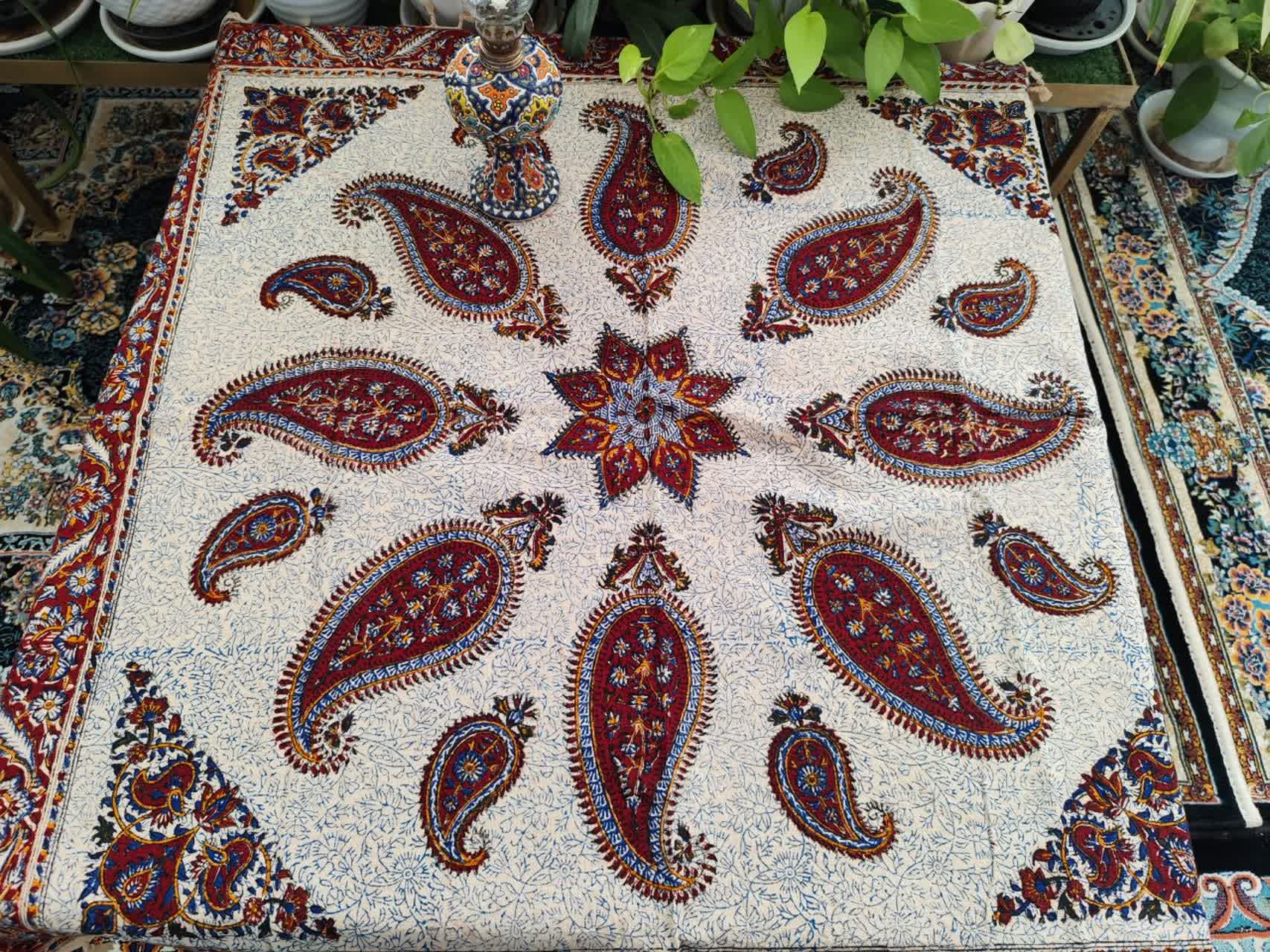 رومیزی سنتی قلمکاری شده — تصویر ۸