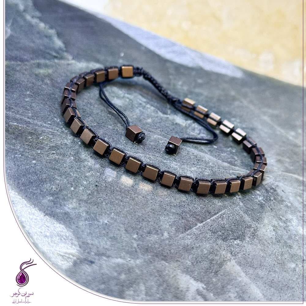دستبند حدید مربعی با نخ مشکی کد B247